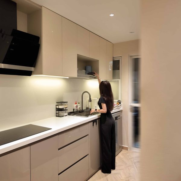 L APARTMENT
